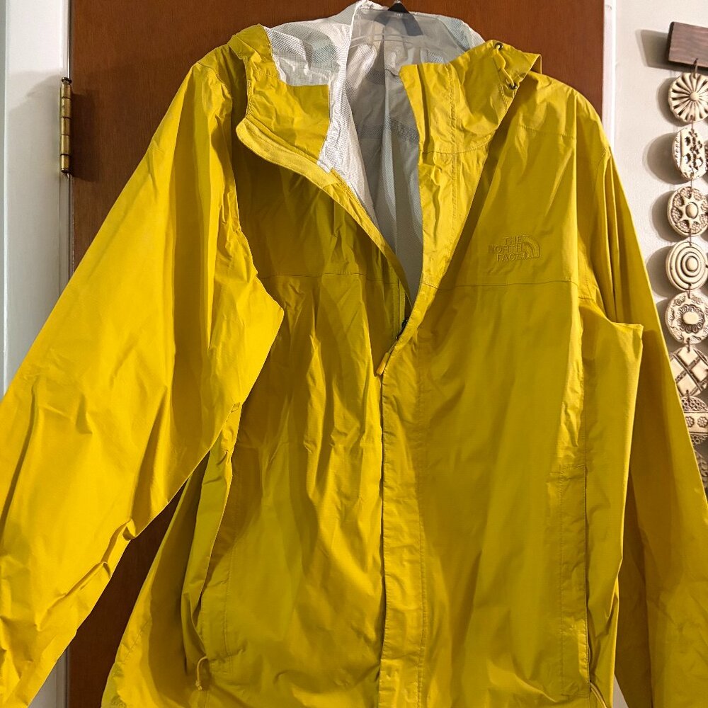 The North Face Men's XL raincoat, mustard yellow